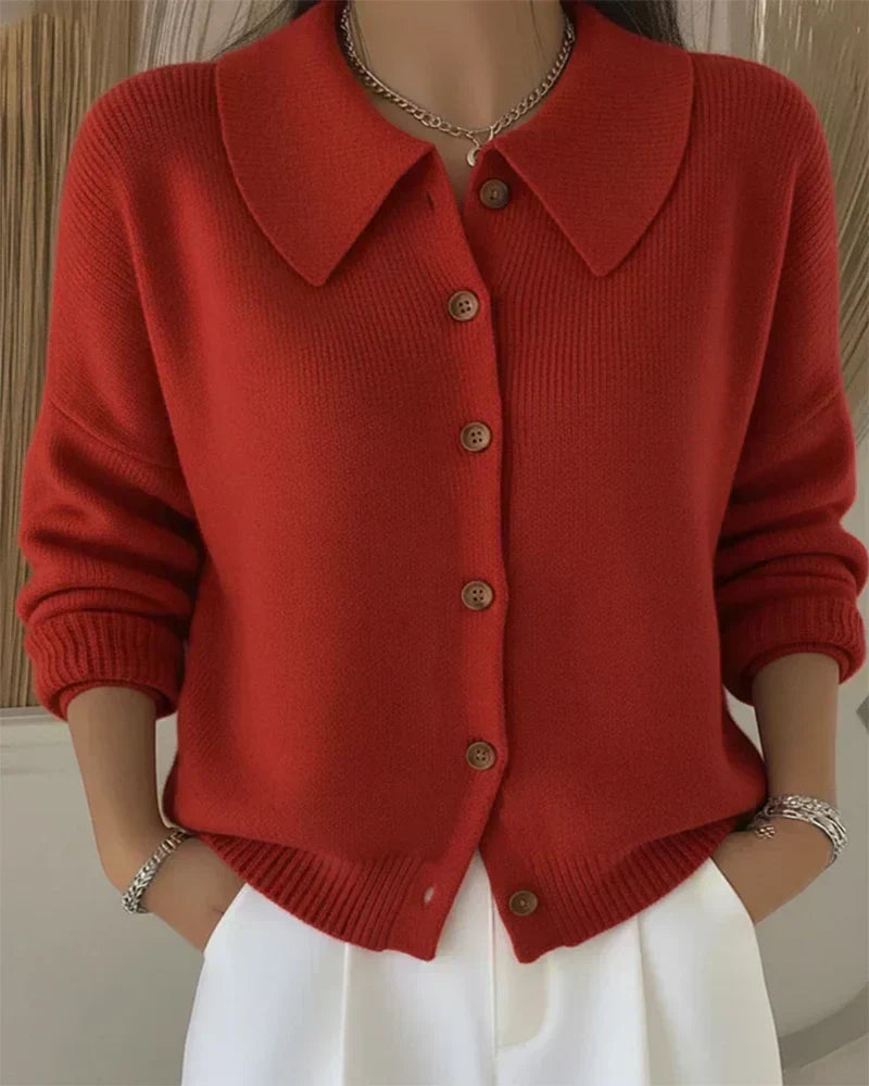 Tanja - Klassische Strickjacke in Rot