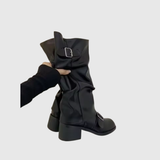 Schwarz