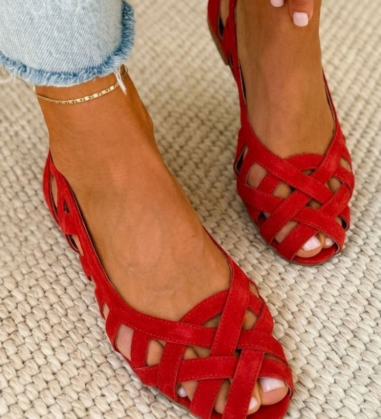 Anna - Lebhafte geflochtene Sommersandalen