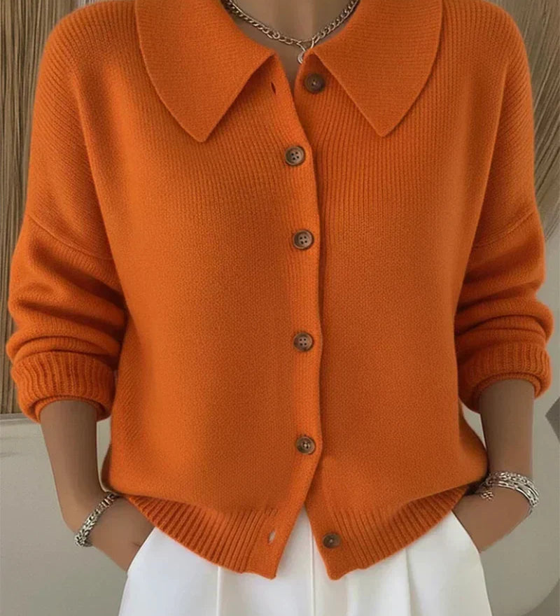 Tanja - Klassische Strickjacke in Orange