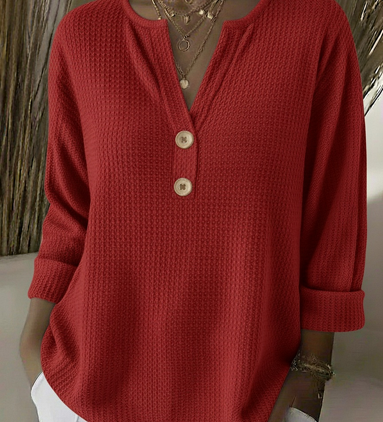 Nina - Strukturierter Pullover mit Knöpfen in Rot