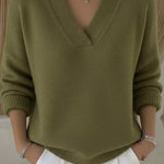 Katharina - Pullover mit tiefem V-Ausschnitt in Grün