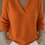 Katharina - Pullover mit tiefem V-Ausschnitt in Orange