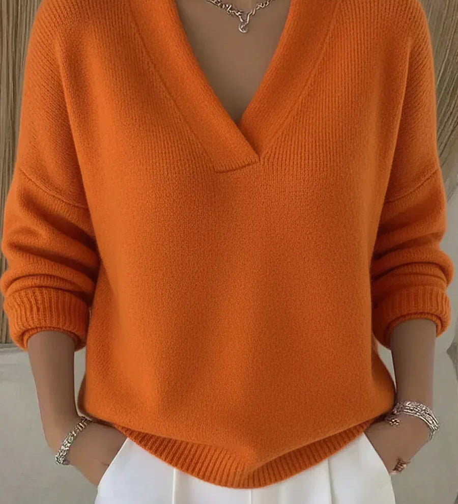 Katharina - Pullover mit tiefem V-Ausschnitt in Orange