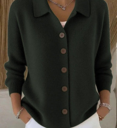 Britta - Strickjacke mit Kragen in Grün