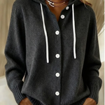 Martina - Kapuzen-Strickjacke mit Knöpfen in Schwarz