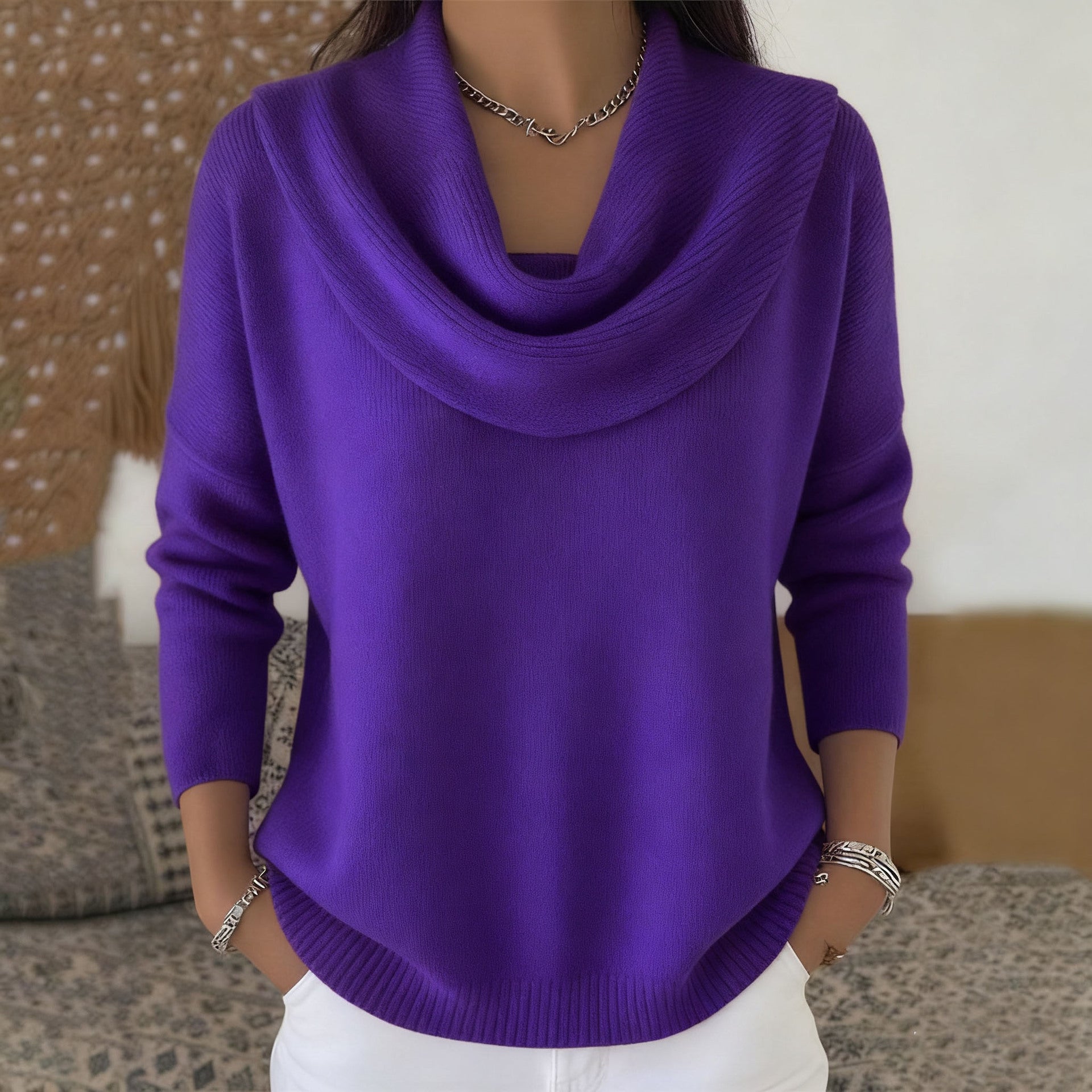 Claudia - Pullover mit Wasserfallkragen in Lila