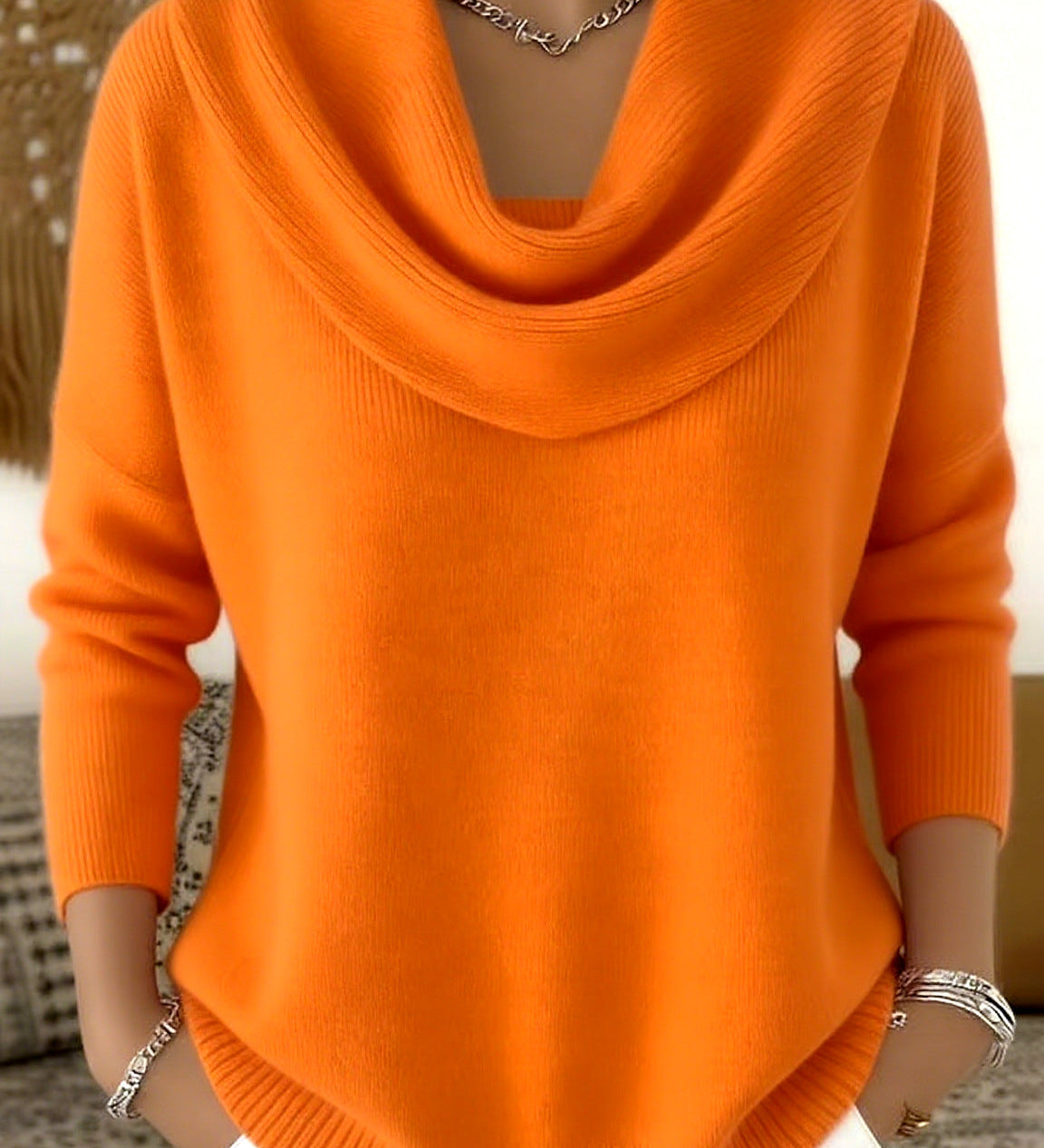 Claudia - Pullover mit Wasserfallkragen in Orange