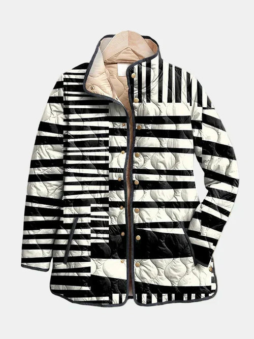 Moxanne - Gesteppte Jacke in Schwarz-Weiß mit abstraktem Muster