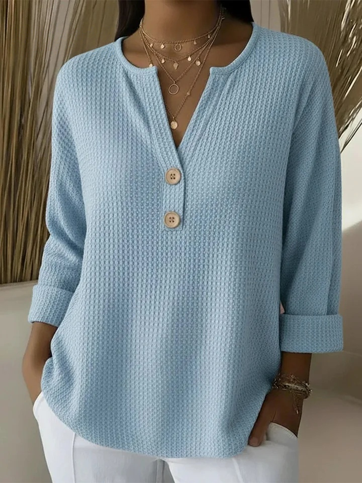 Nina - Strukturierter Pullover mit Knöpfen in Blau